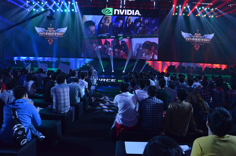 CSGO BLAST秋季赛：G2 2-0轻取BIG，m0NESY MVP！